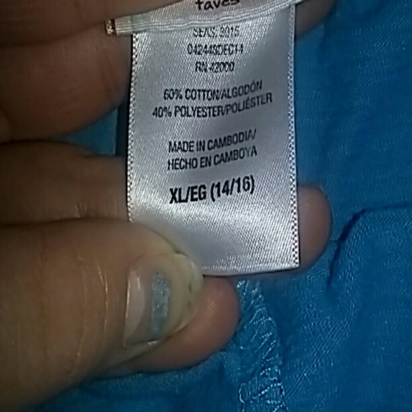 Shorts - Picture 3 of 3